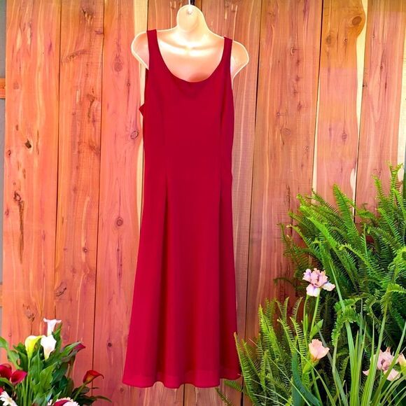 Ladies sleeveless dress size 14 by Melissa Harper - Picture 2 of 5